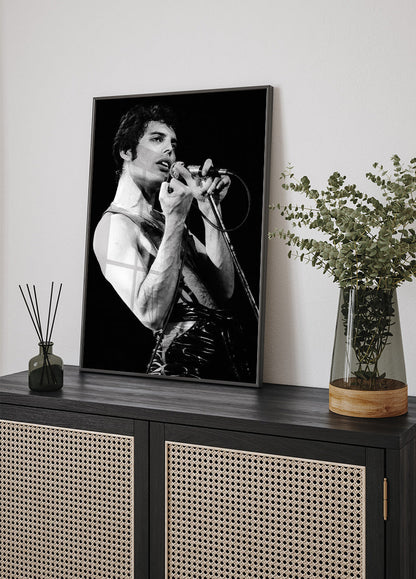 Freddie Mercury-Hand Poster 